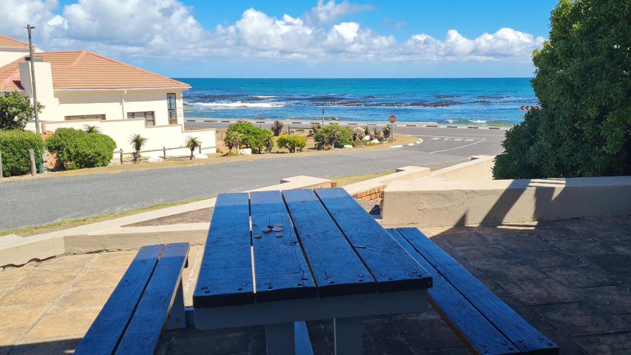 Walkerbay Accommodation Gansbaai Exterior photo